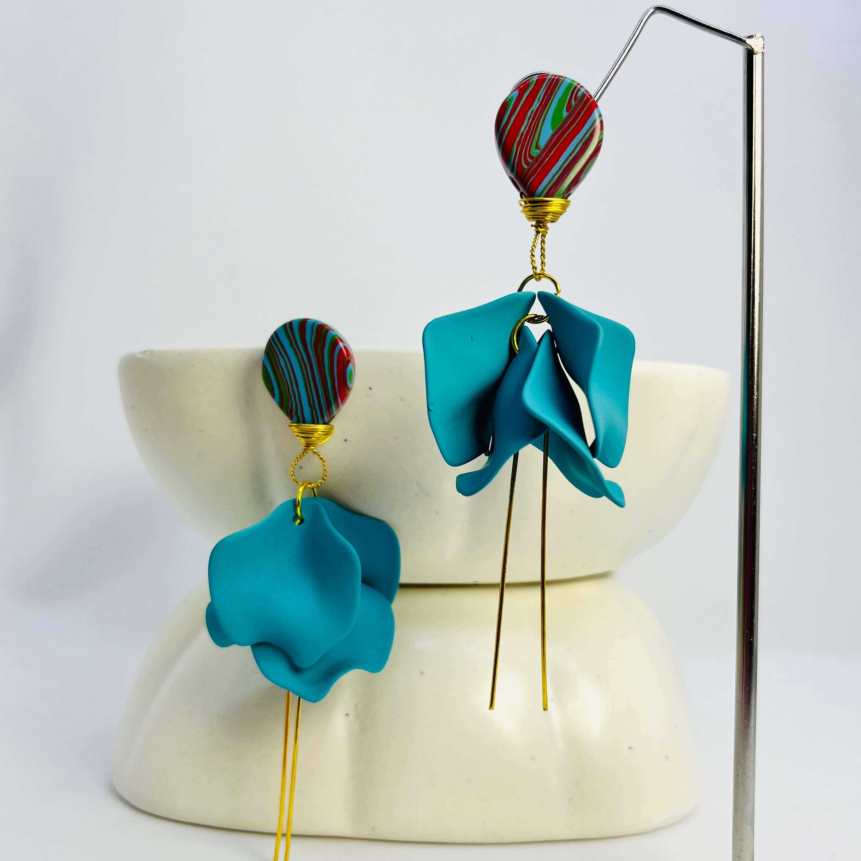 TEARDROP WIREWRAP PETALS (BLUE) - GOLDEN