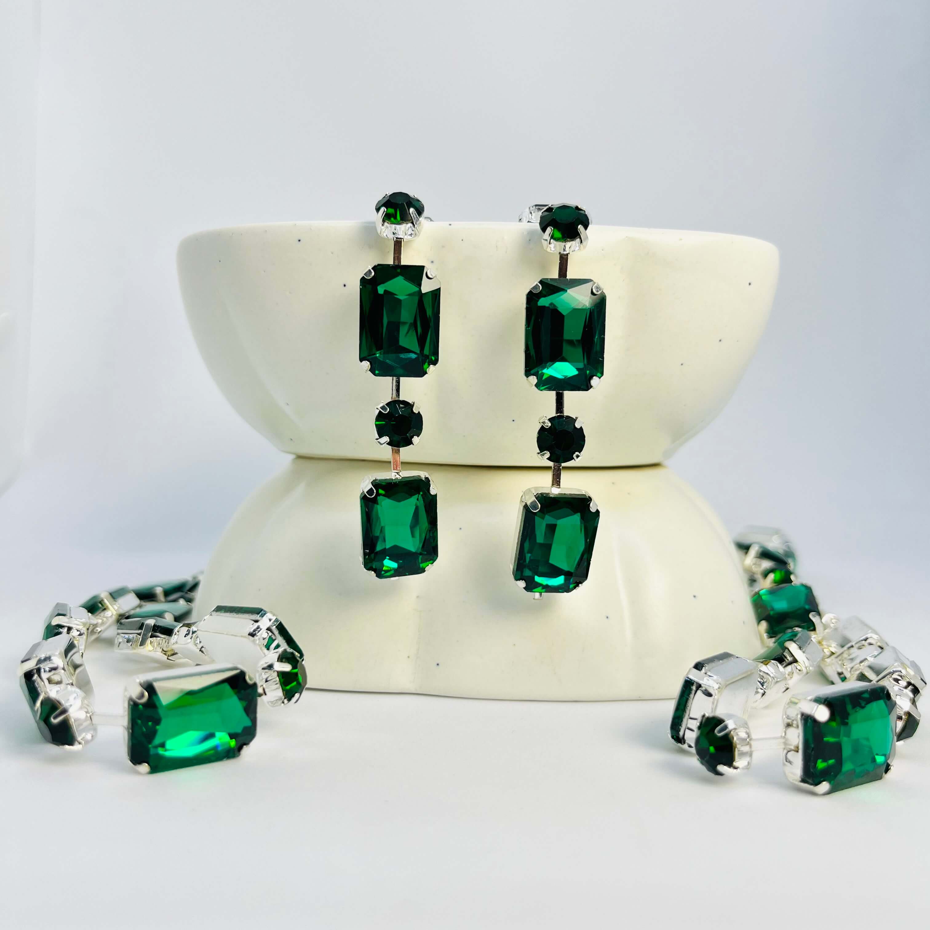 RHINESTONE DROPS (GREEN) - SILVER