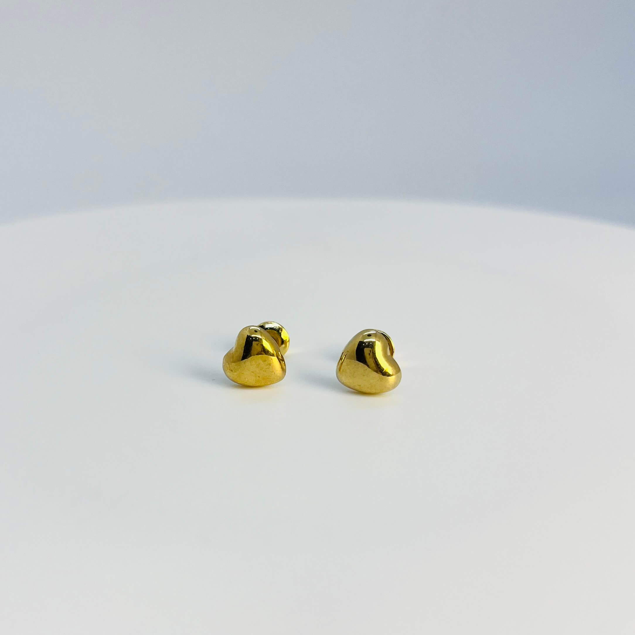 HEART STUDS (GOLDEN) - GOLDEN